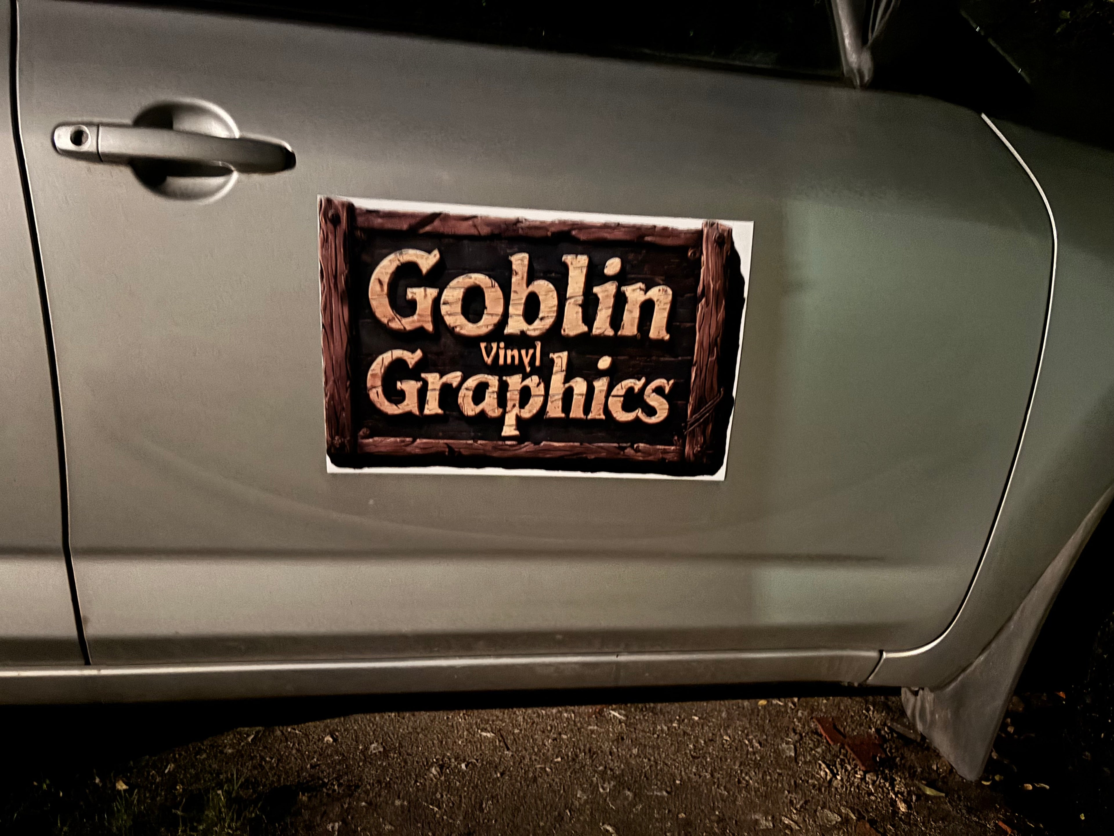 Magnetic vehicle signs